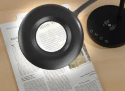 LED-Leuchte mit 5-facher Vergrößerung