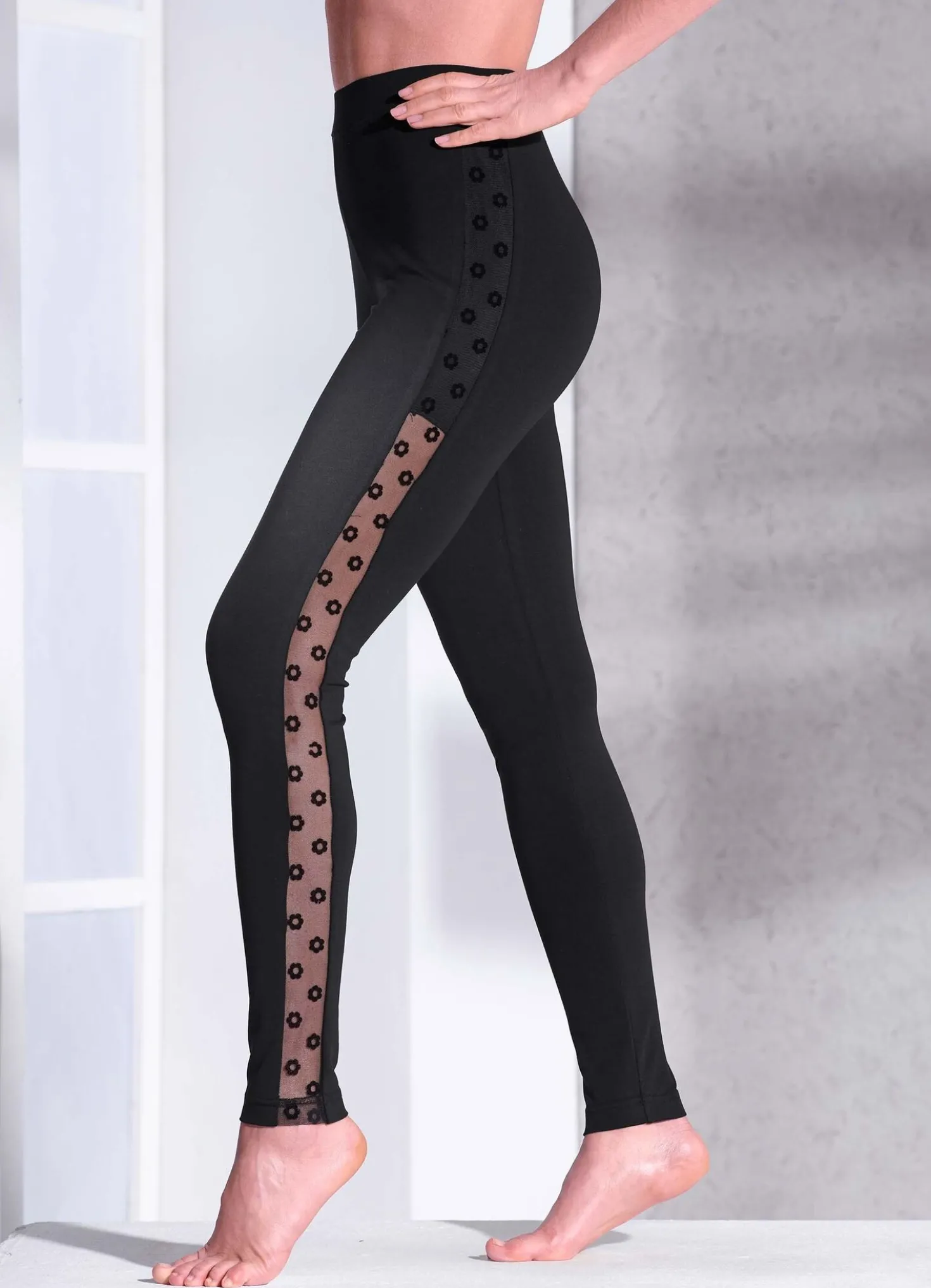 Leggings mit Spitzen-Einsatz