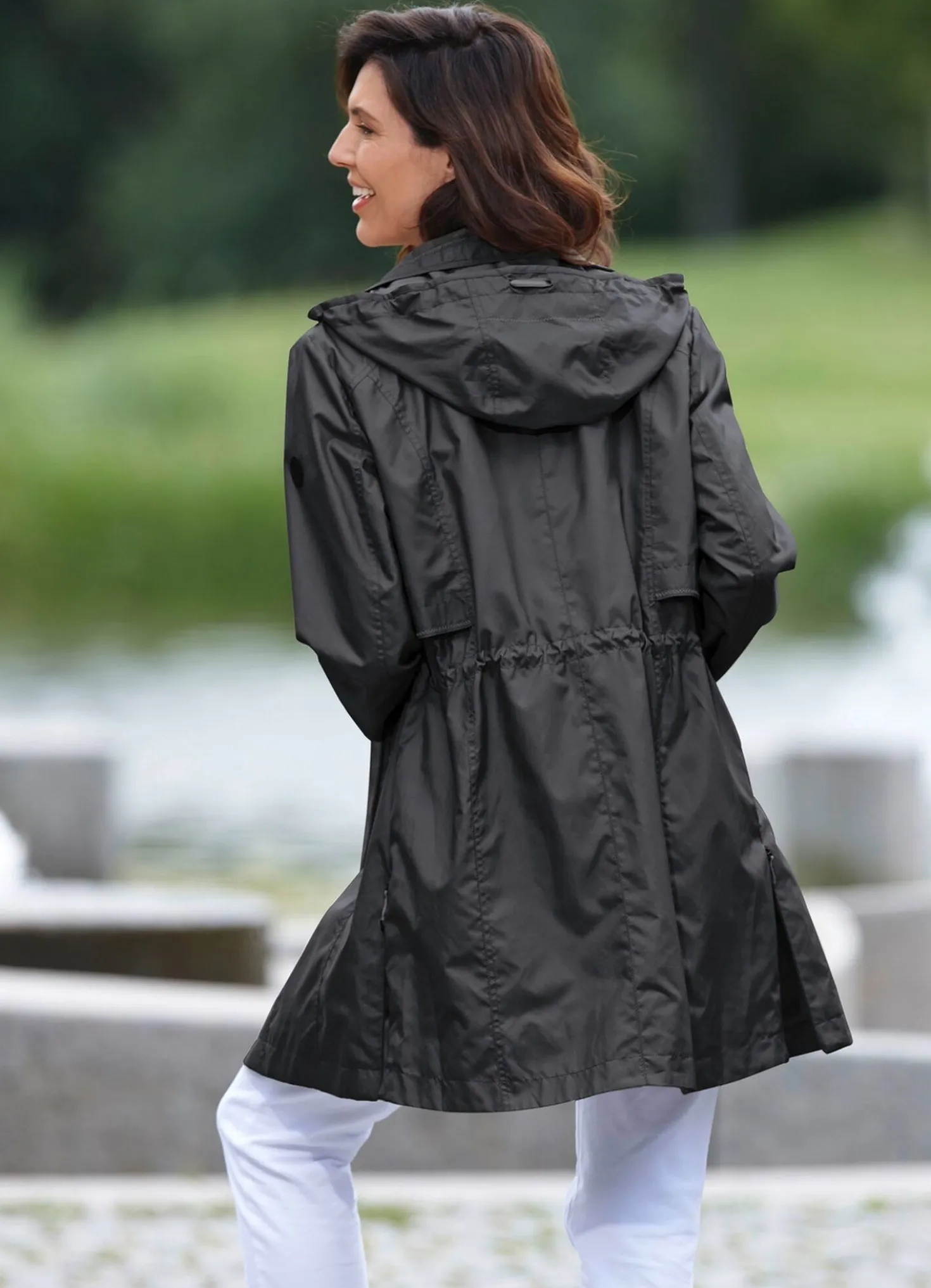 Longjacke mit abnehmbarer Kapuze