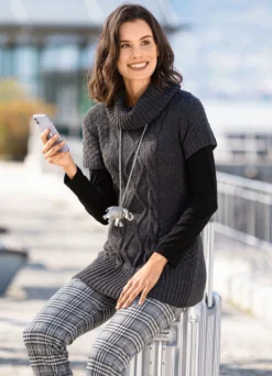 Longpulli mit Strukturmix
