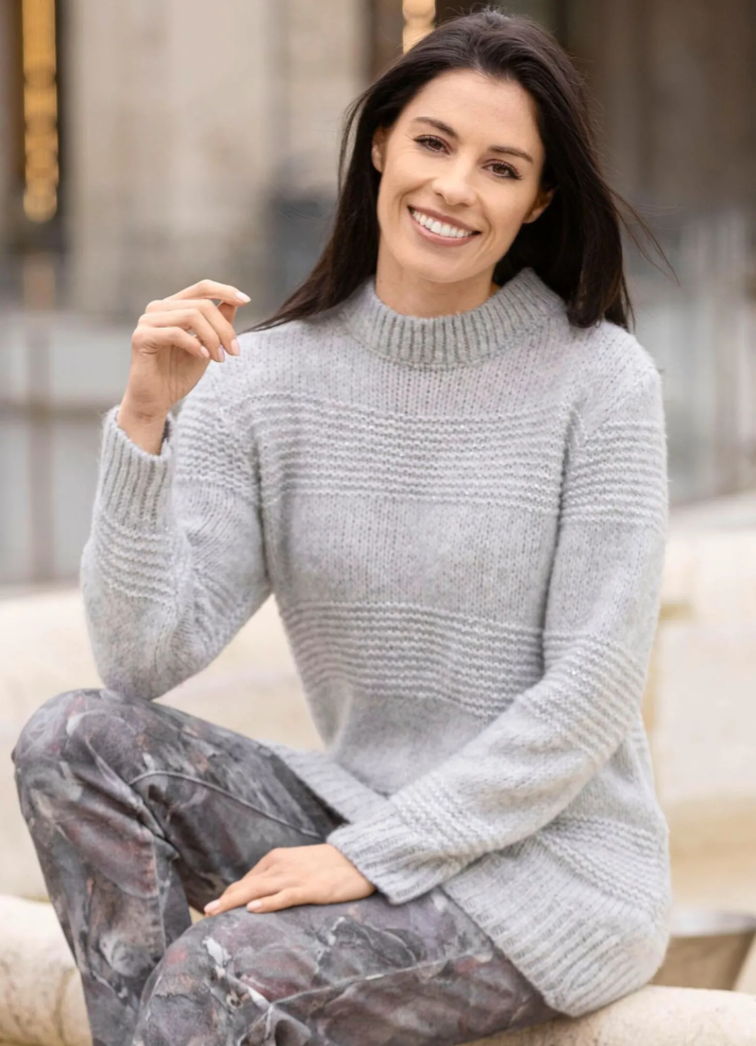 Longpullover mit zarter Paillettenzier
