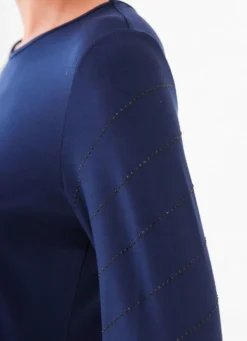 Longshirt mit effektvollen Plättchen