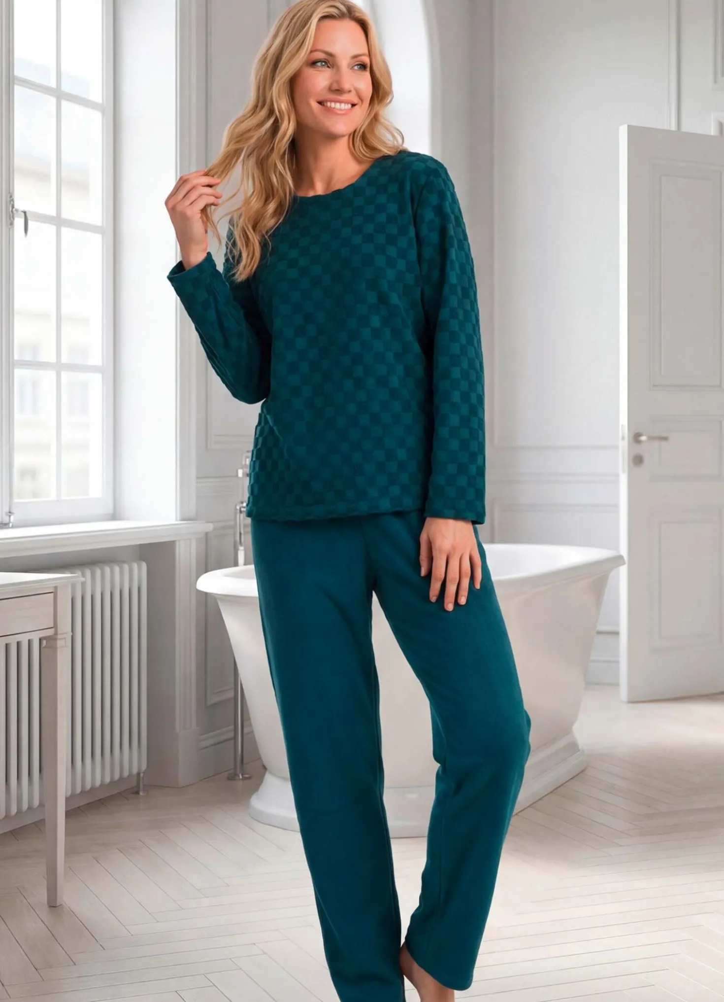 Lounge-Anzug von „Laurina“