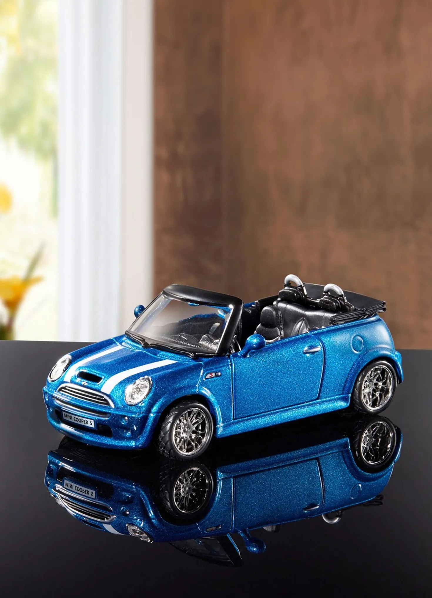 Mini Cooper S Cabrio von Bburago