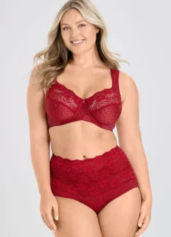 Miss Mary Miederslip mit unterlegter Elastikspitze im Vorderteil