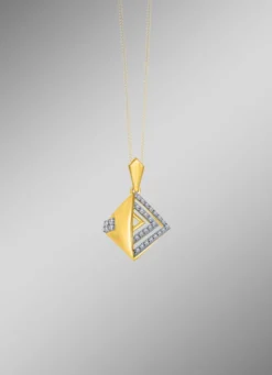 Moderner Anhänger mit Diamanten