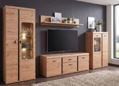 Moderne Vitrine mit Beleuchtung