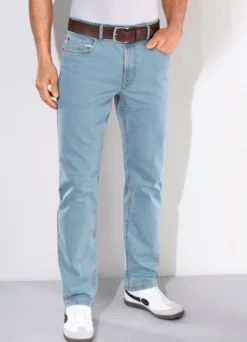 Modische Jeans