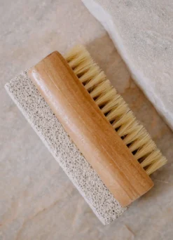 Nagelbürste aus Lotusholz