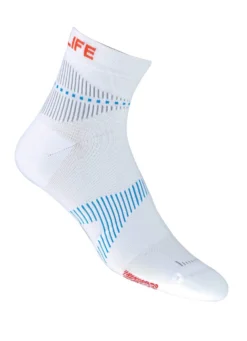 Nahtlose „NEUROSOCKS” mit Nano-Technologie