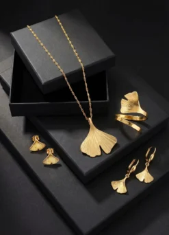 Ohrringe im Ginkgoblatt-Design