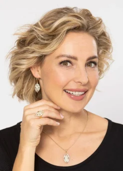 Ohrringe mit Diamanten im Blumendesign