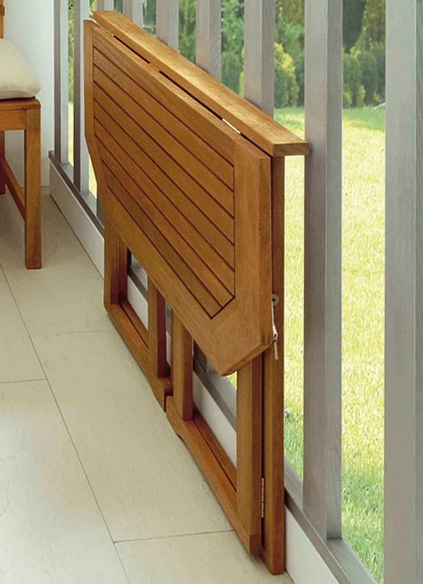 Platzsparende Balkon-Möbel