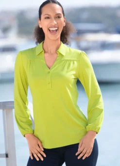 Poloshirt mit kurzer Knopfleiste in 2 Farben