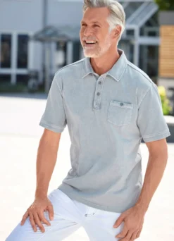 Poloshirt mit Metallknöpfen