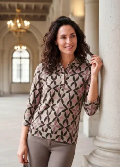 Poloshirt mit tollem Allover-Design