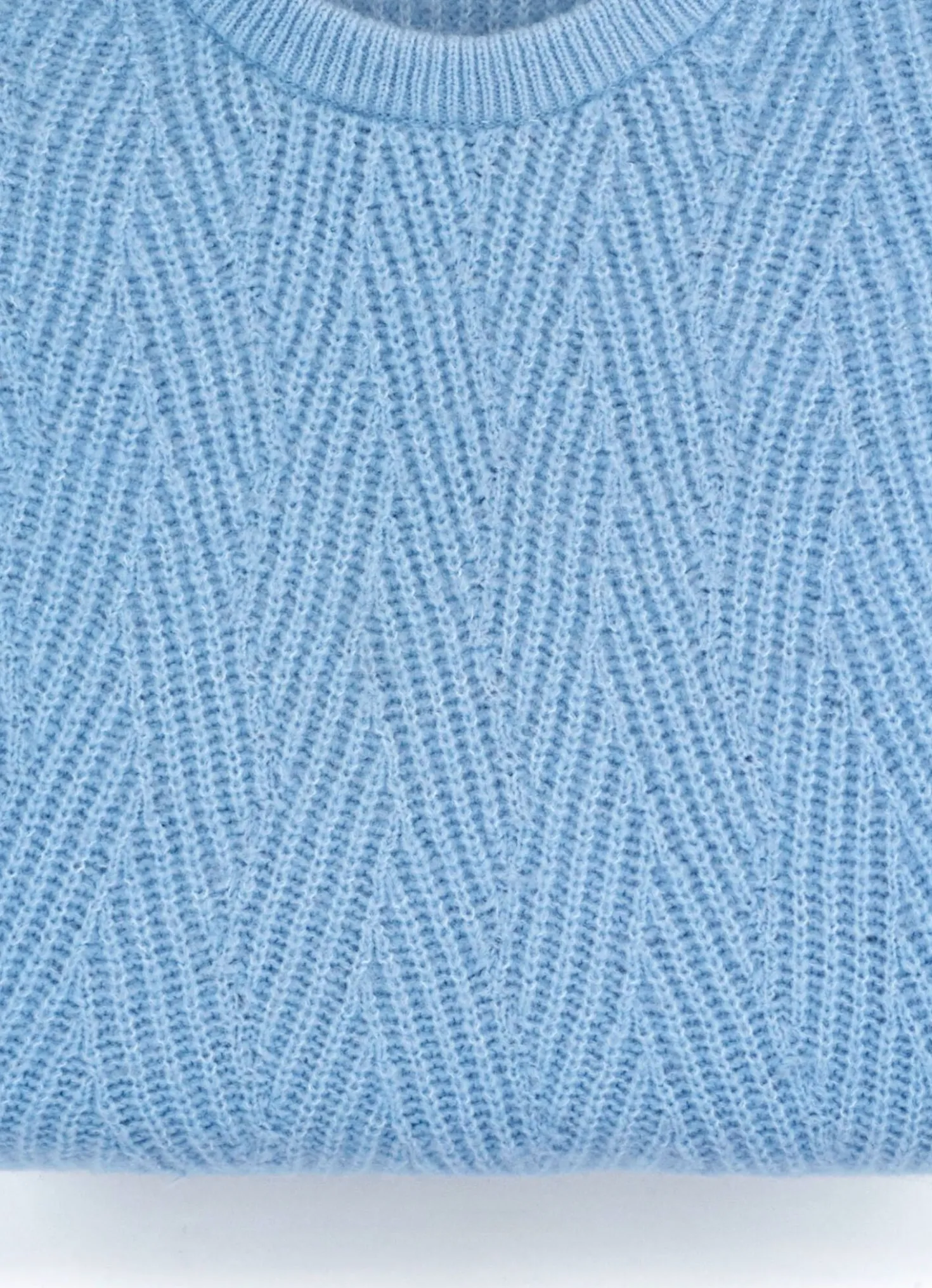Pullover im Mustermix
