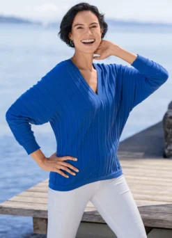 Pullover in Fledermausform