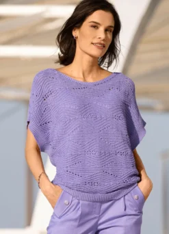 Pullover in quergestrickem Dessin
