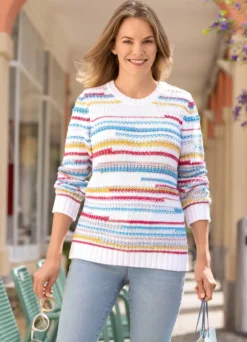 Pullover in Strick- und Mustermix