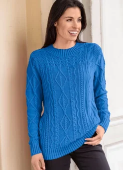 Pullover mit aufwendigem Mustermix