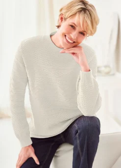 Pullover mit aufwendigem Strukturmuster
