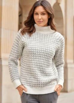 Pullover mit aufwendiger Struktur