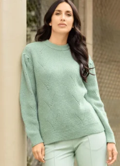 Pullover mit dekorativer Faltenlegung
