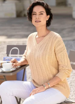 Pullover mit edlen Glitzerakzenten