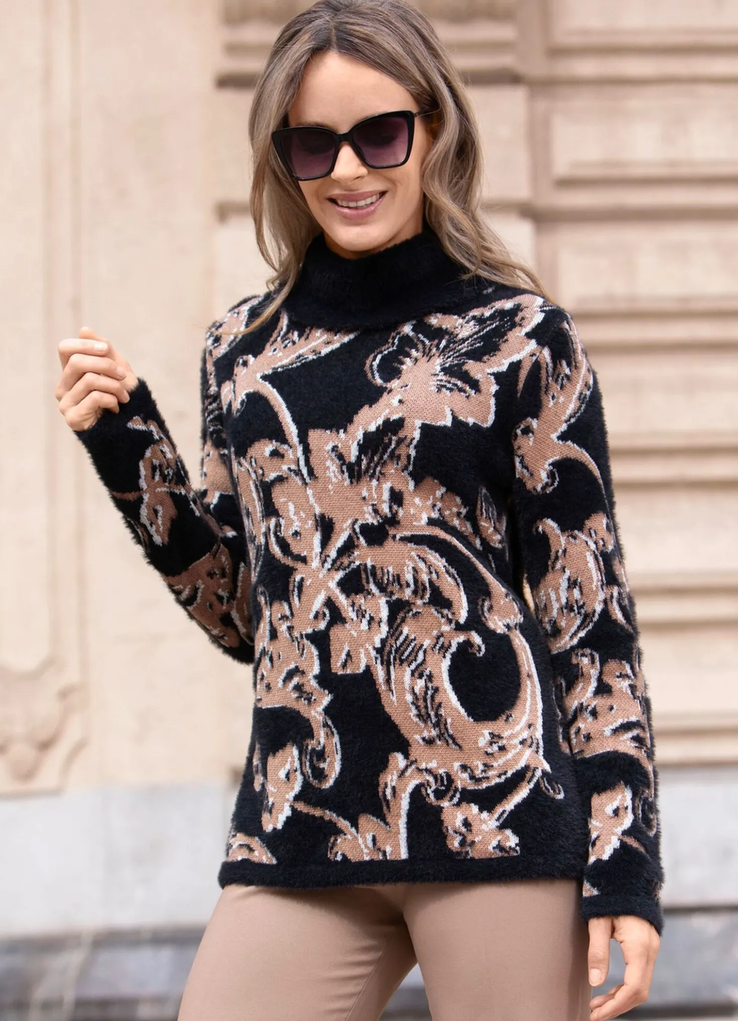 Pullover mit Effektgarn
