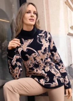 Pullover mit Effektgarn