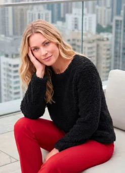 Pullover mit Effektgarn