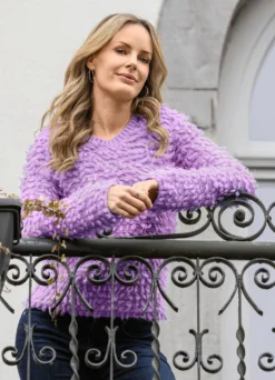 Pullover mit Effektgarn