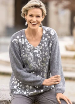 Pullover mit glänzendem Foliendruck