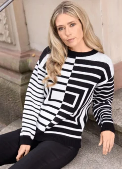 Pullover mit grafischem Jacquard in Kontrast