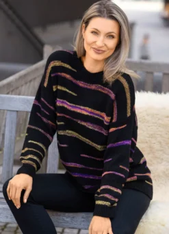 Pullover mit Intarsienstreifen
