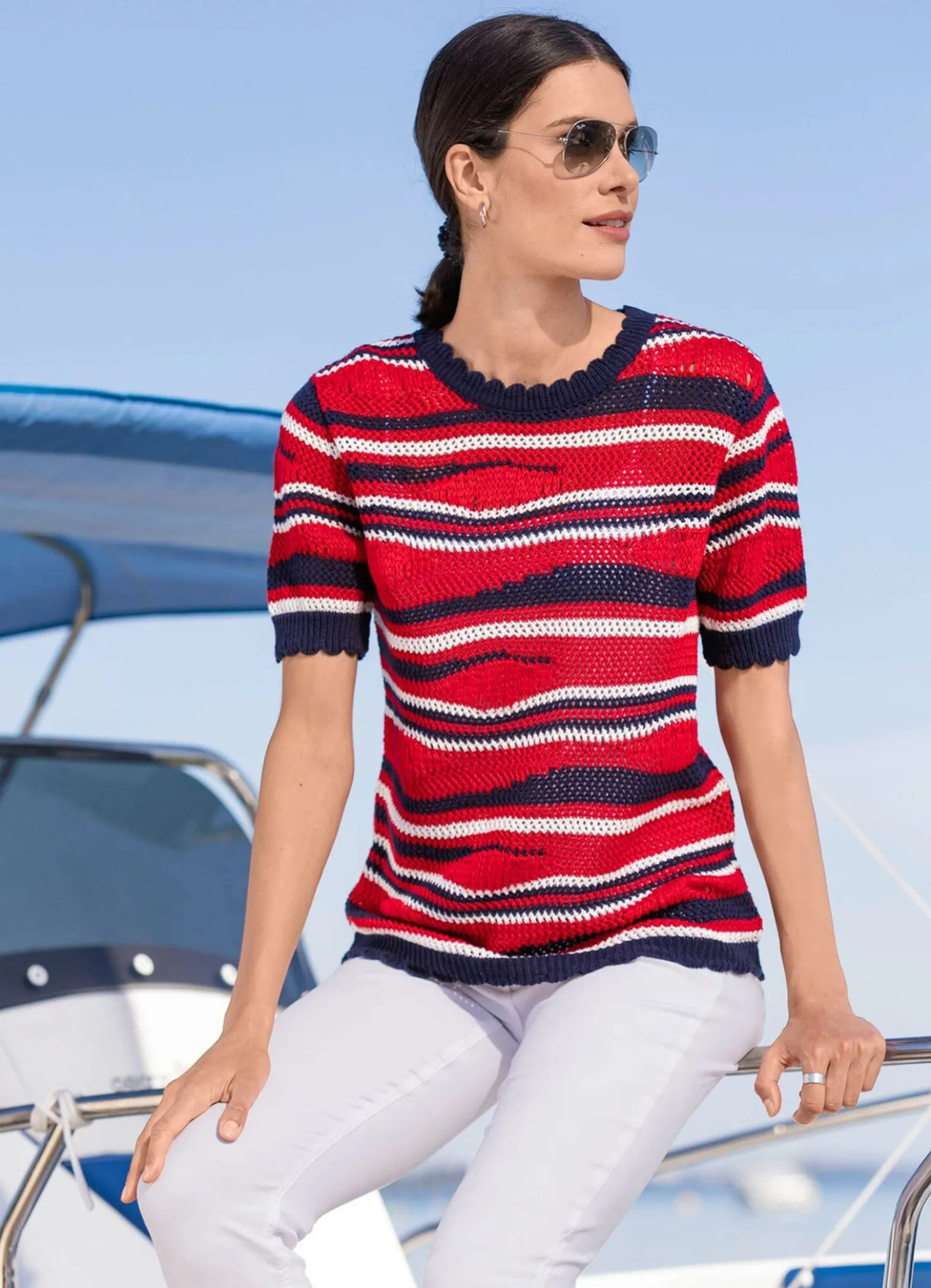 Pullover mit Mustermix im Wellendessin