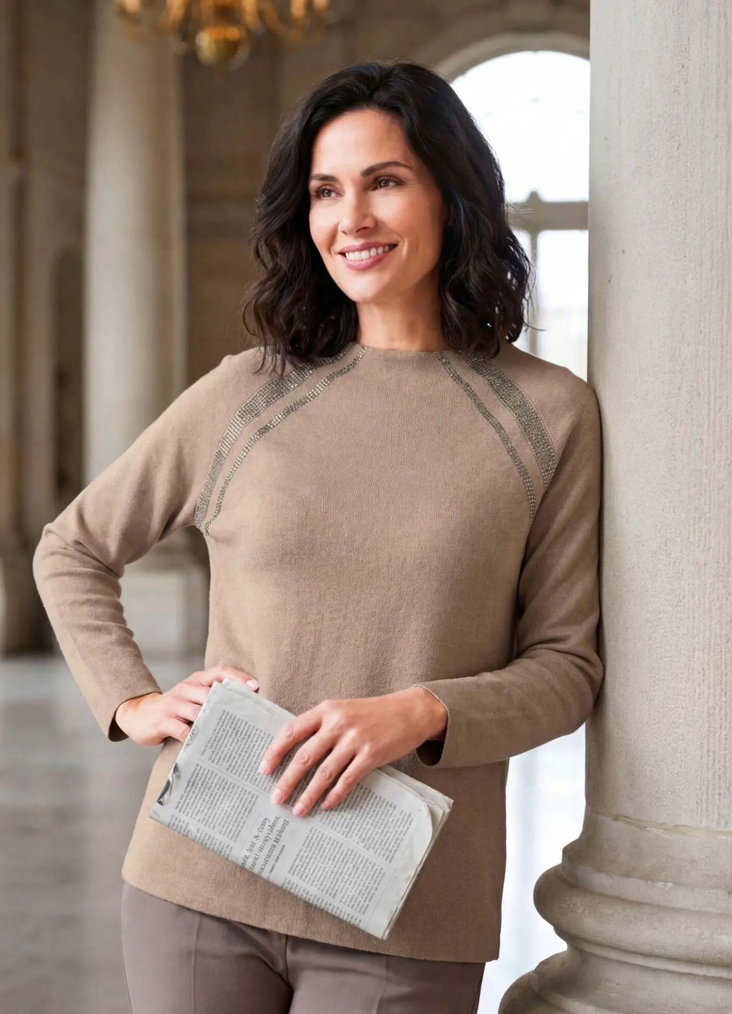 Pullover mit Plättchenzier