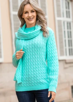 Pullover mit Schal in weicher Qualität