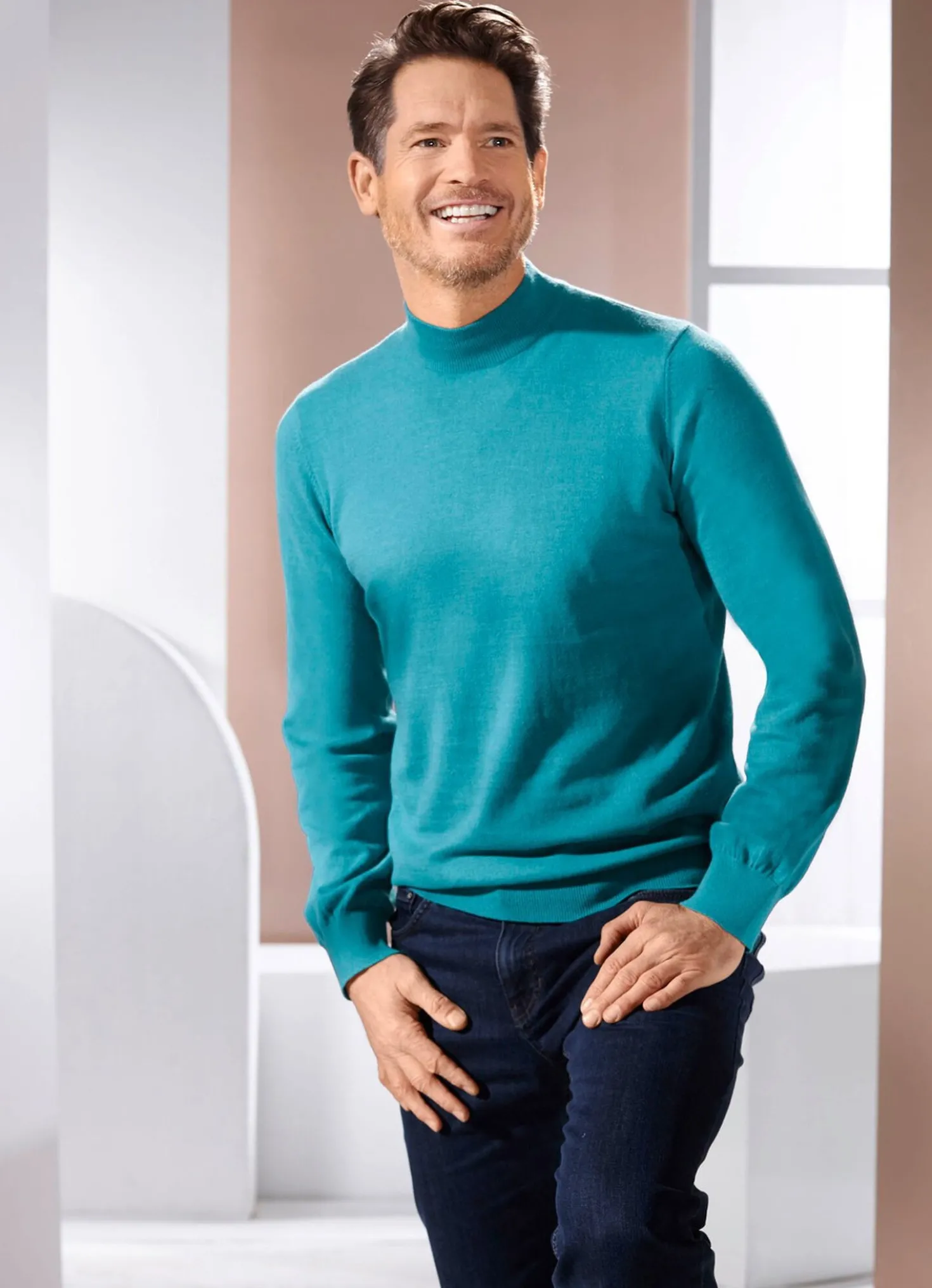 Pullover mit Stehkragen