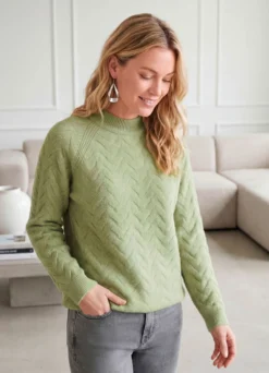 Pullover mit streckendem Strukturstrick