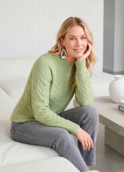 Pullover mit streckendem Strukturstrick