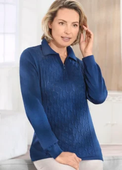 Pullover mit streckender Struktur