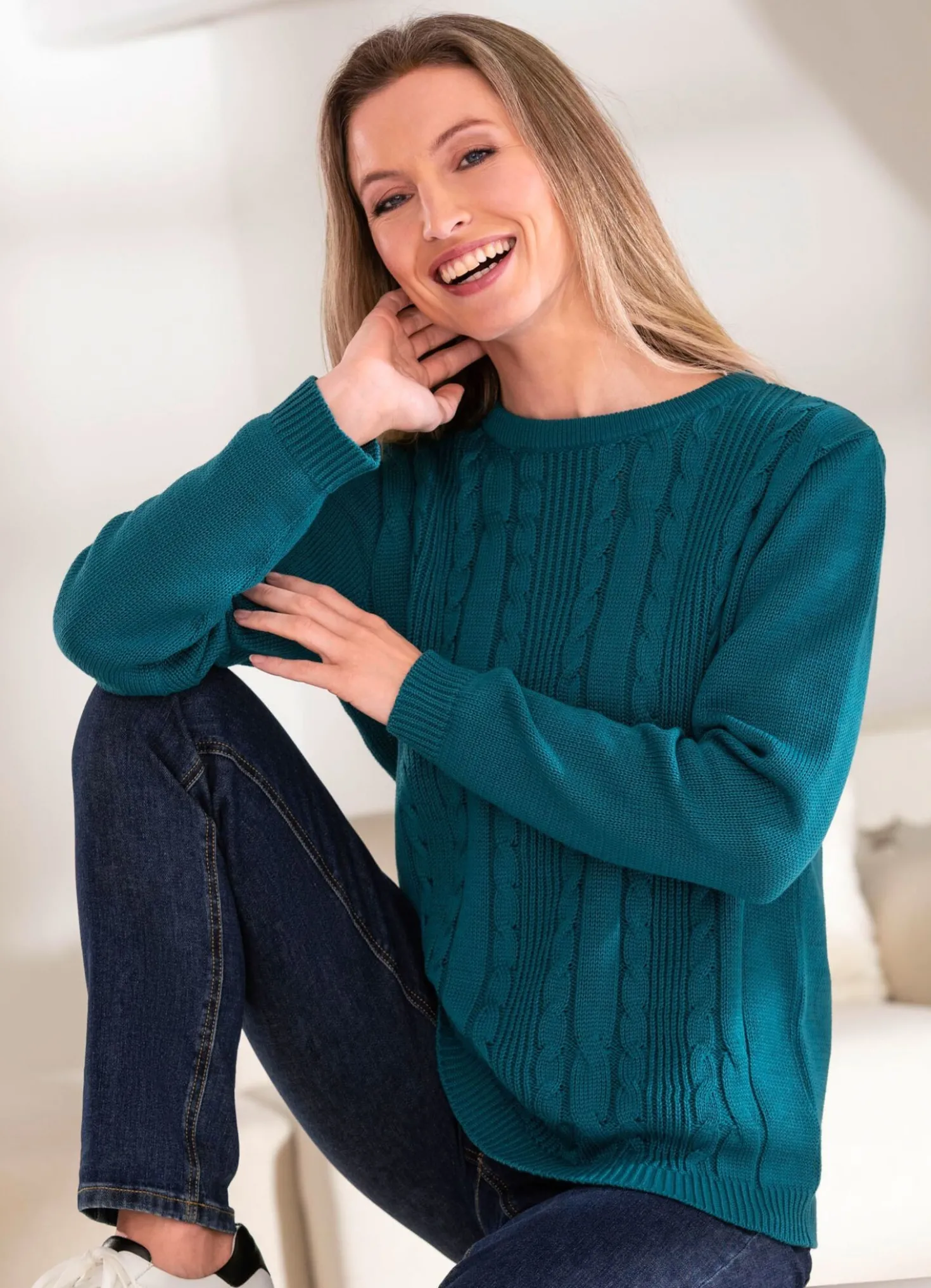 Pullover mit streckender Struktur
