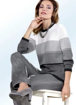 Pullover mit Streifen rundum