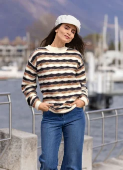 Pullover mit Wellenmuster