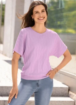 Pullover mit Wellenstruktur