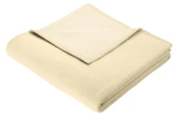 Schlafdecke von Bocasa mit Veloursbandeinfassung