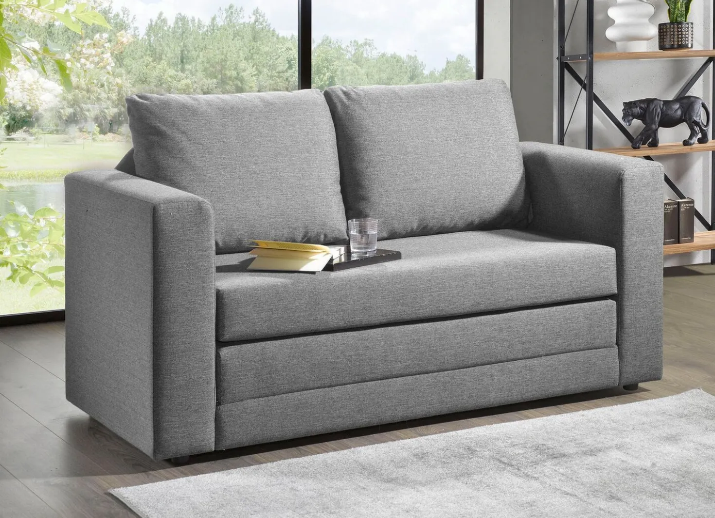 Schlafsofa mit 2 großen, weichen Rückenkissen