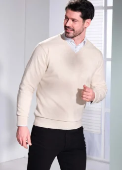 Schöner V-Pullover
